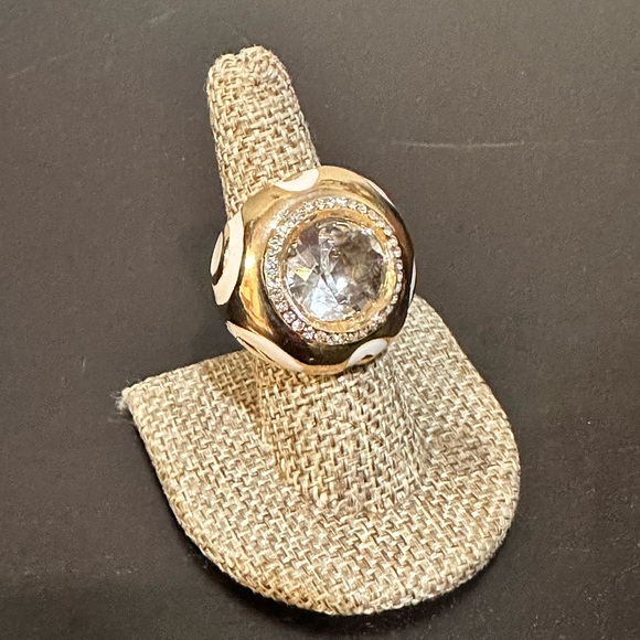 BEAUTIFUL LARGE DONE FASHION RING - Picture 2 of 4